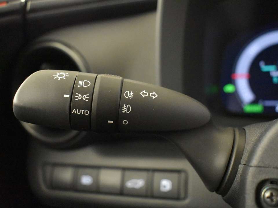 Toyota C-HR - Imagem 19