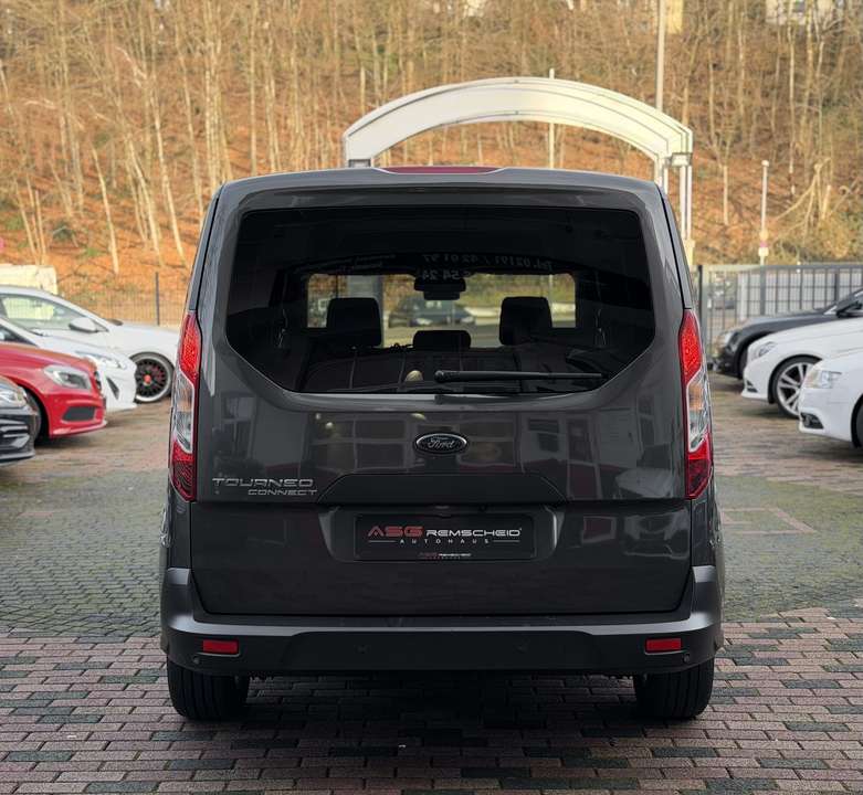 Ford Tourneo Connect - Imagem 6