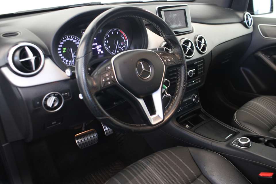 Mercedes-Benz B 180 - Imagem 10