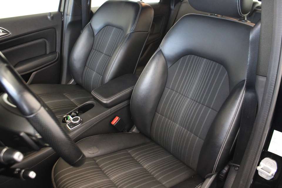 Mercedes-Benz B 180 - Imagem 12