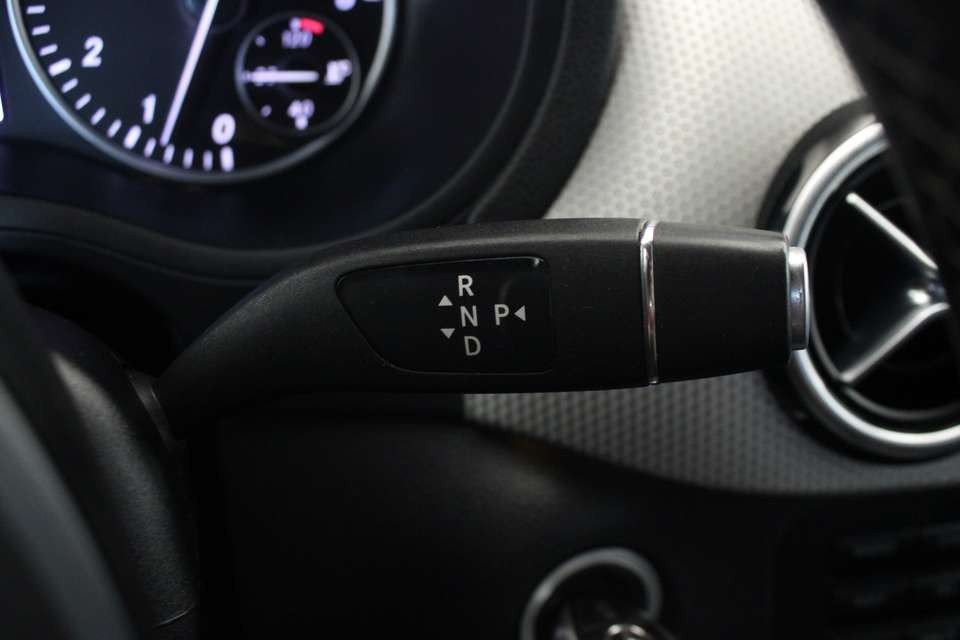 Mercedes-Benz B 180 - Imagem 19