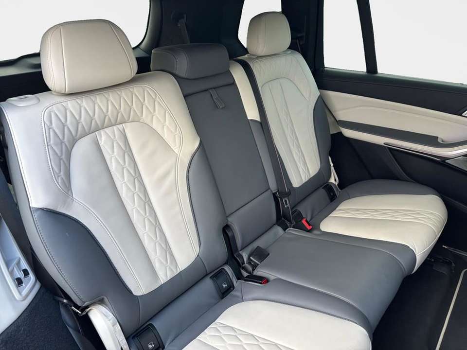 BMW X7 - Imagem 14