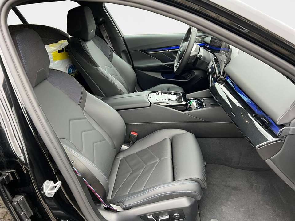 BMW i5 - Imagem 14