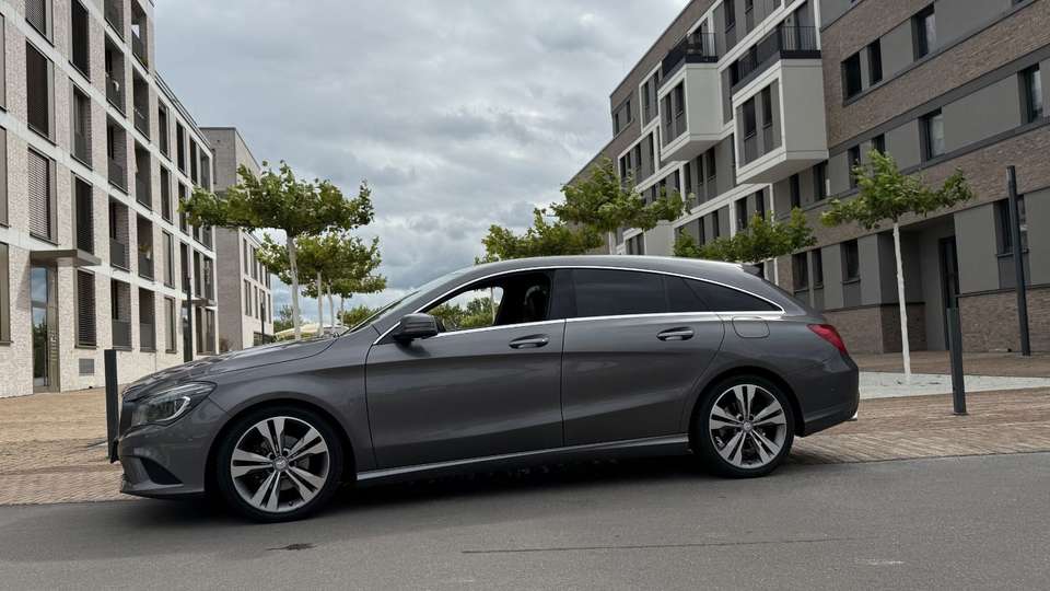 Mercedes-Benz CLA 180 - Imagem 3
