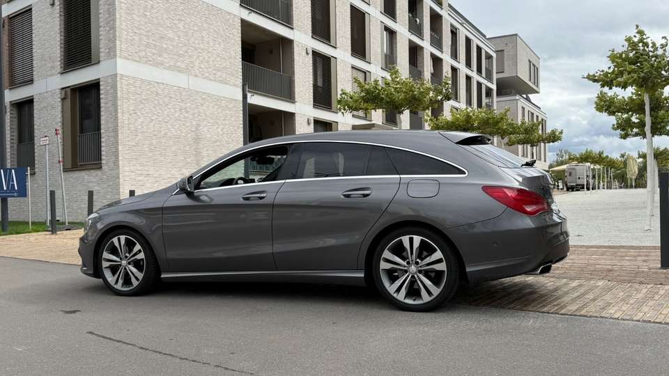 Mercedes-Benz CLA 180 - Imagem 5