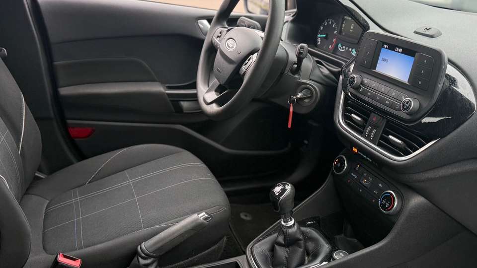 Ford Fiesta - Imagem 8
