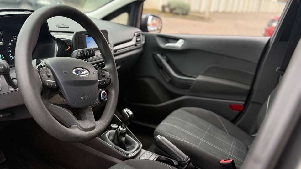 Ford Fiesta - Imagem 9
