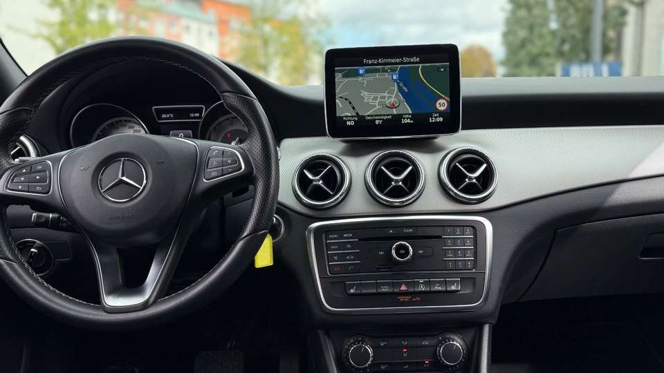 Mercedes-Benz CLA 180 - Imagem 7
