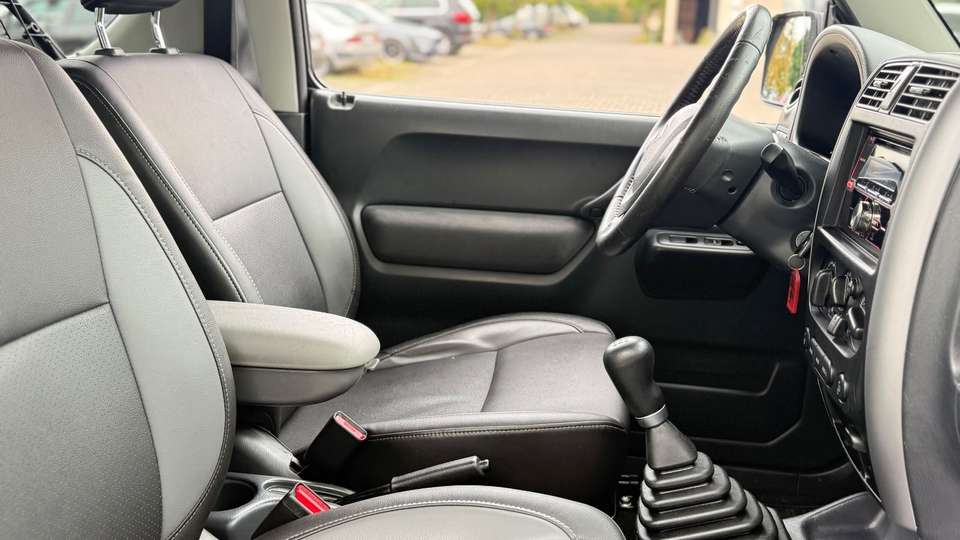 Suzuki Jimny - Imagem 9