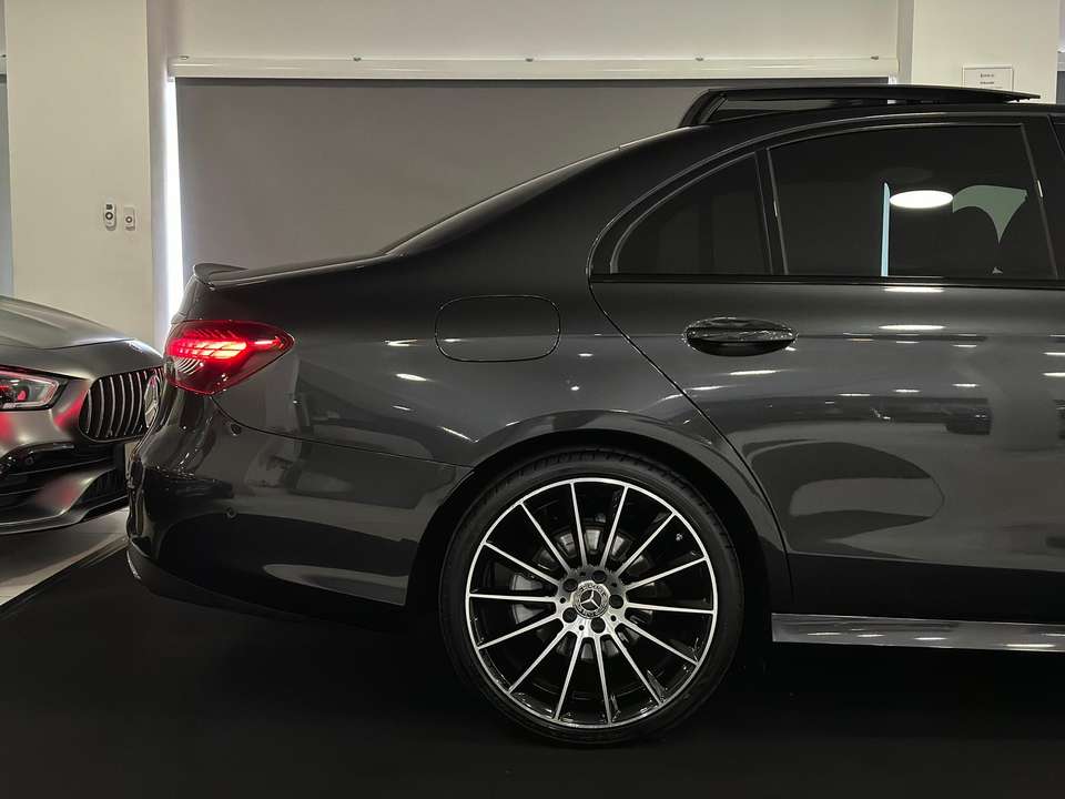 Mercedes-Benz E 220 - Imagem 6