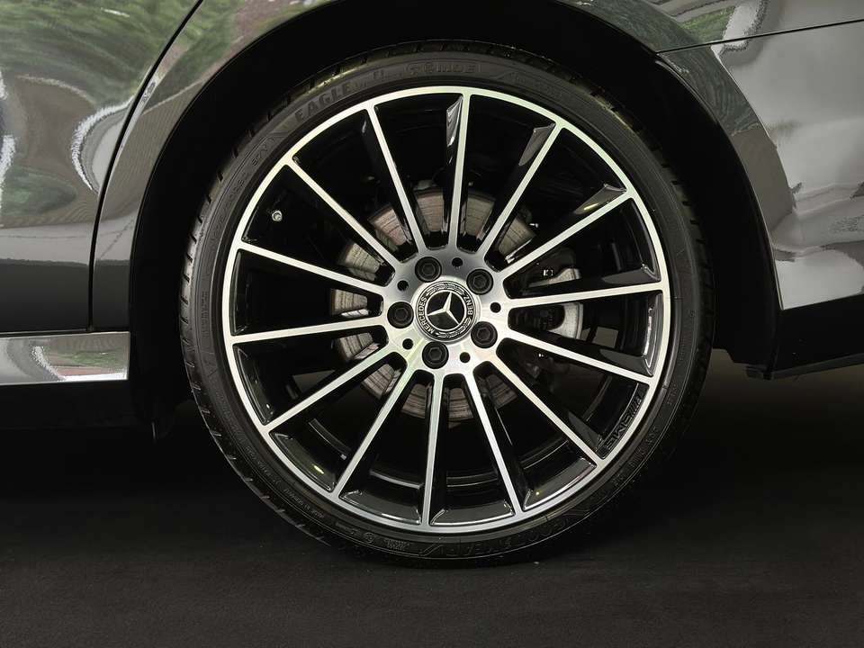 Mercedes-Benz E 220 - Imagem 7