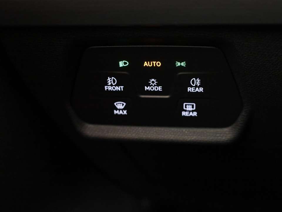 SEAT Leon e-Hybrid - Imagem 10