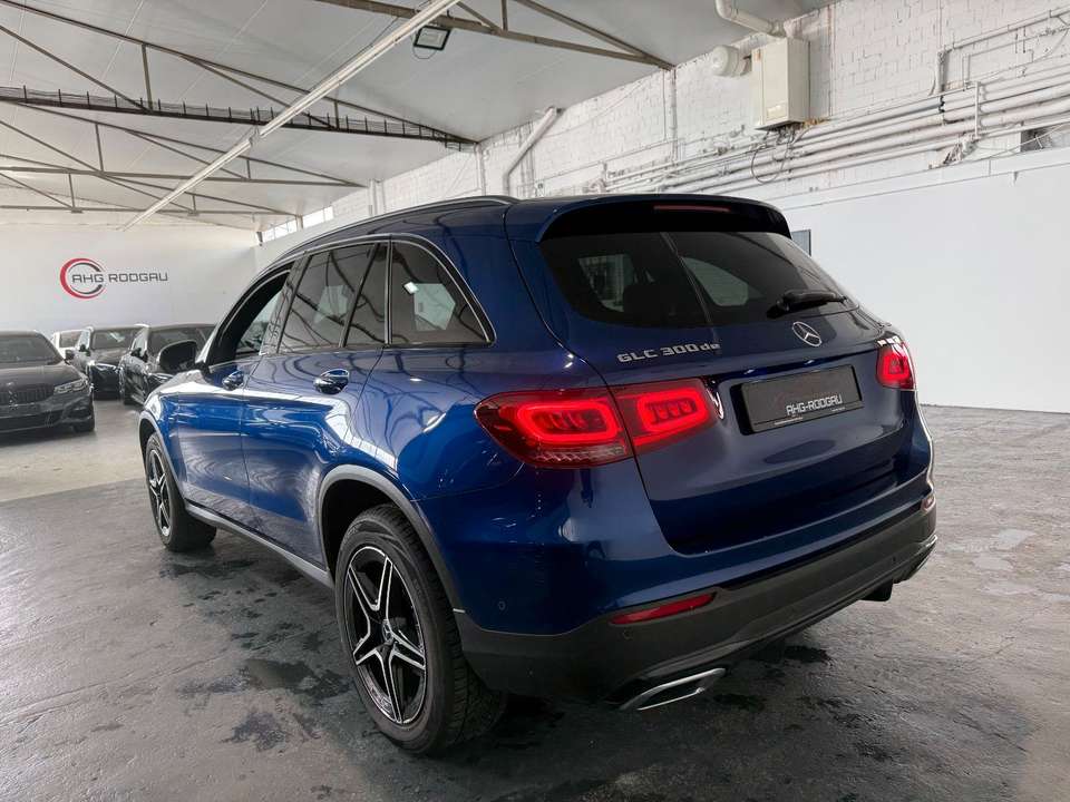 Mercedes-Benz GLC 300 - Imagem 7