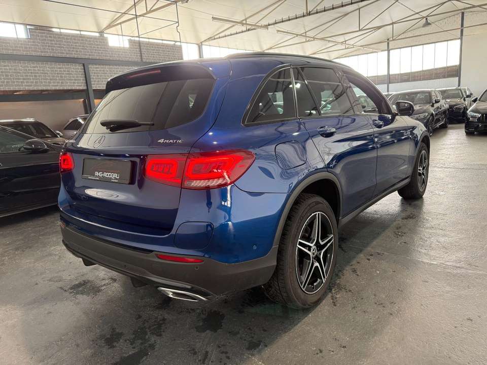Mercedes-Benz GLC 300 - Imagem 8