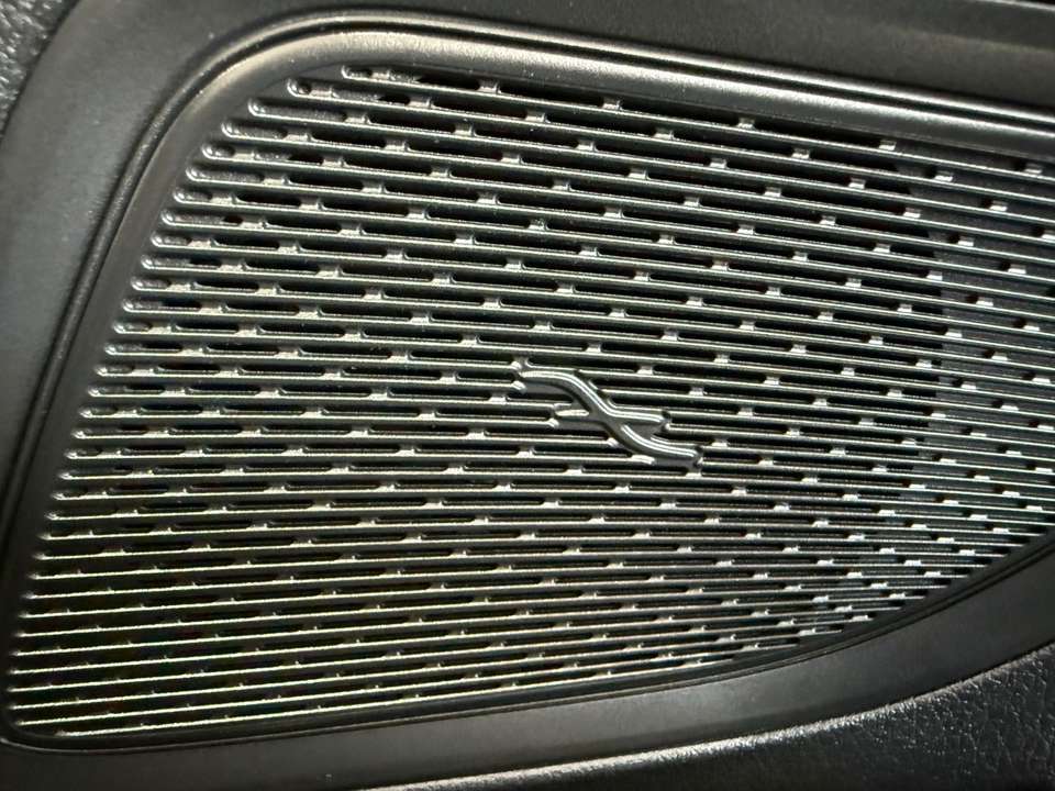 Mercedes-Benz C 200 - Imagem 14