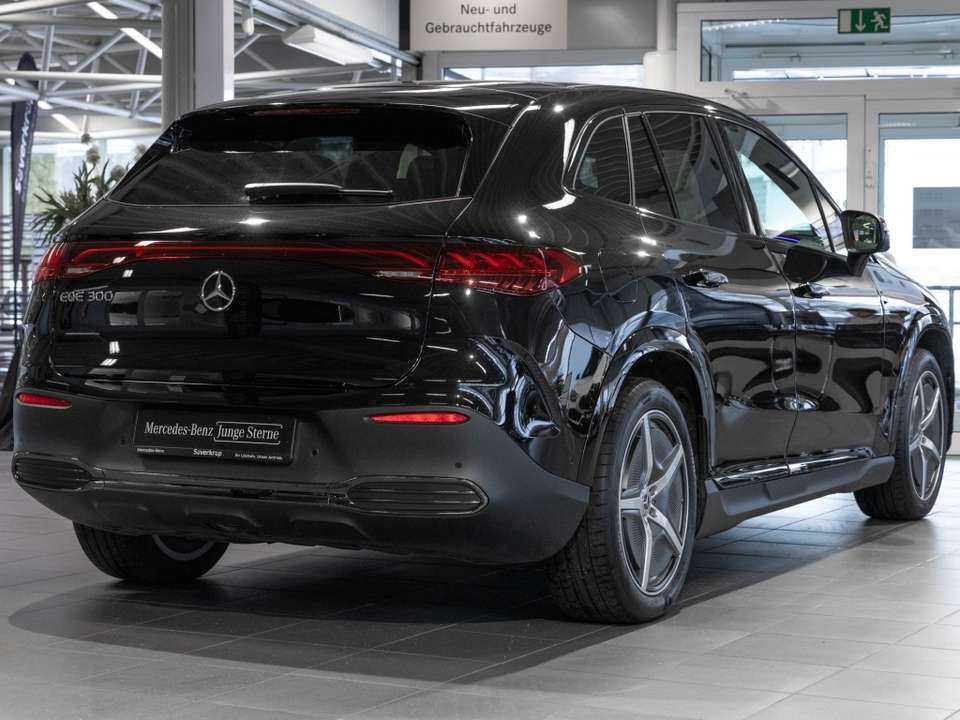 Mercedes-Benz EQE SUV - Imagem 5