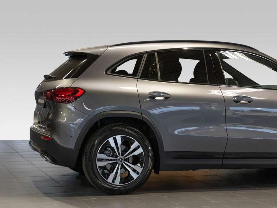 Mercedes-Benz GLA 200 - Imagem 8
