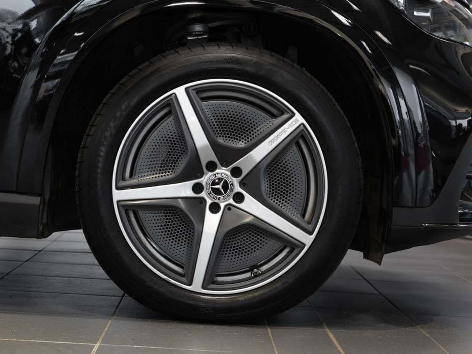 Mercedes-Benz EQE SUV - Imagem 6