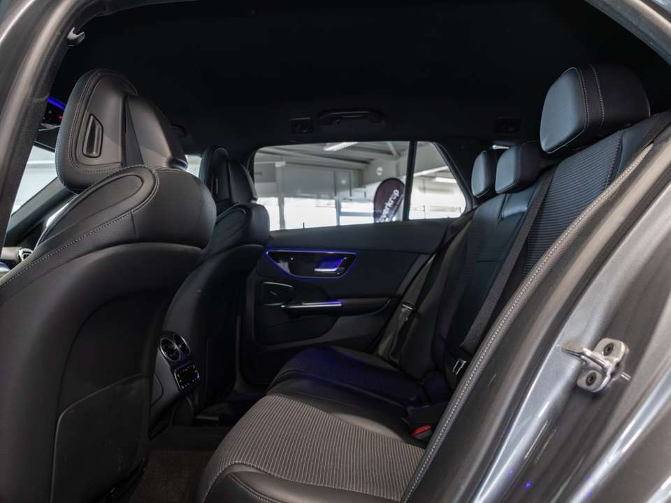 Mercedes-Benz C 300 - Imagem 8