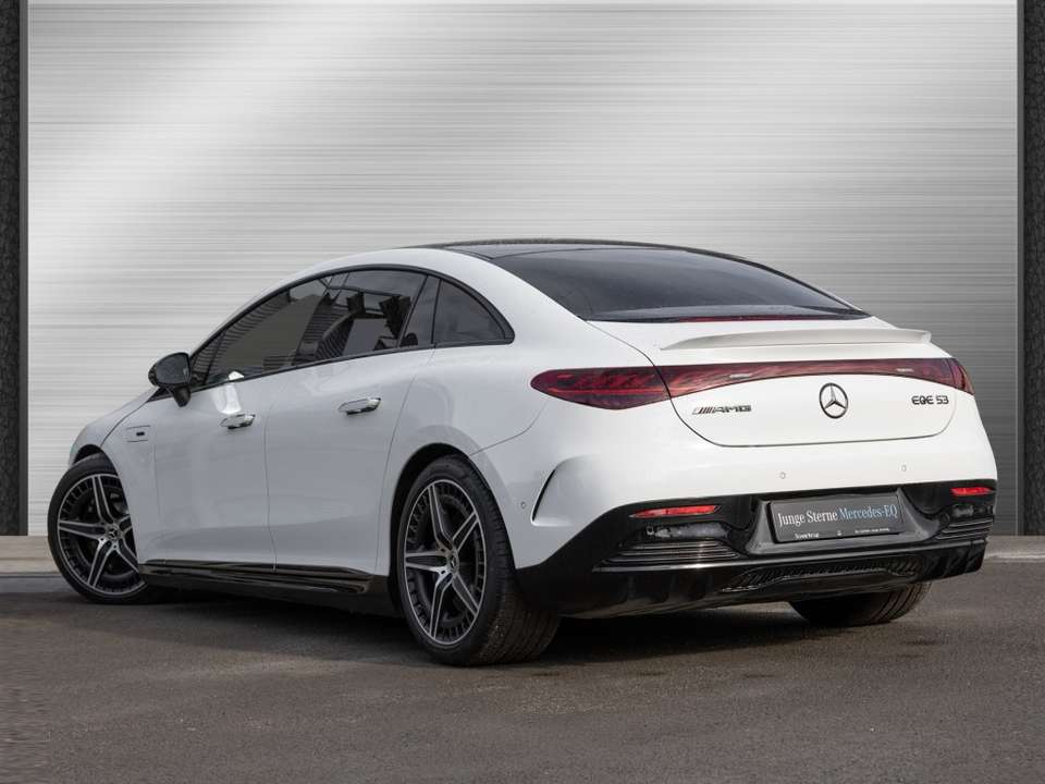 Mercedes-Benz EQE 53 - Imagem 4
