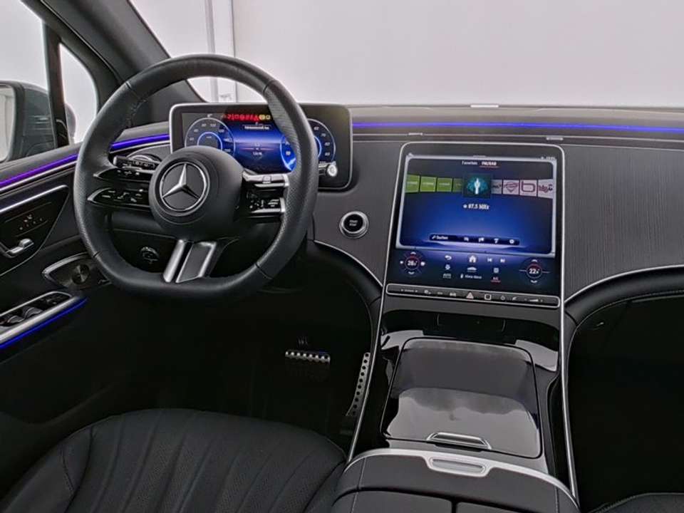 Mercedes-Benz EQE SUV - Imagem 7
