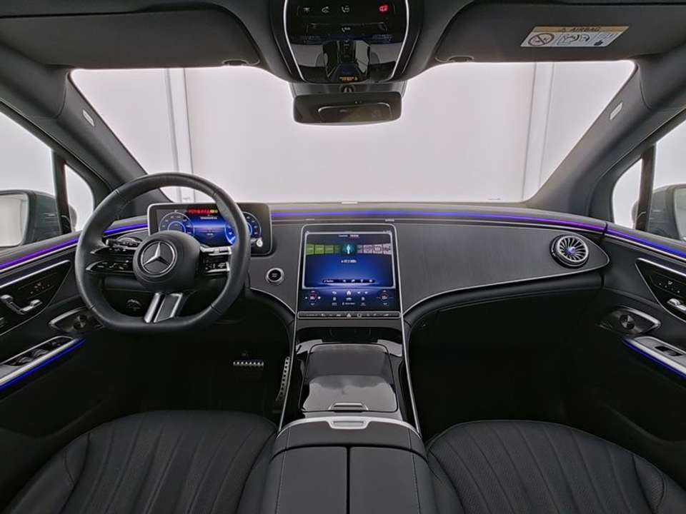 Mercedes-Benz EQE SUV - Imagem 8