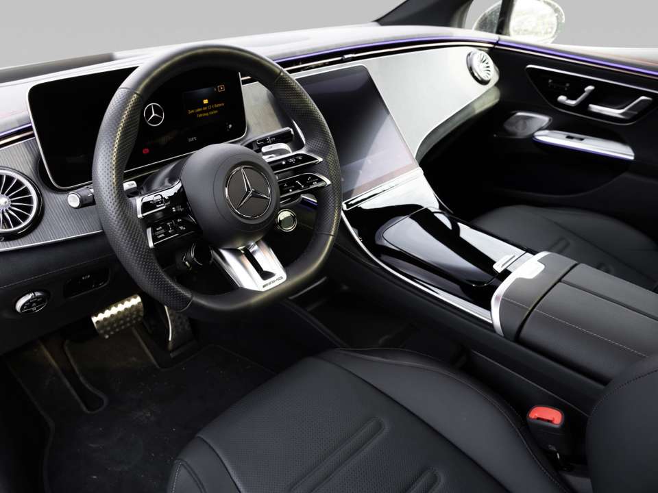 Mercedes-Benz EQE 53 - Imagem 8