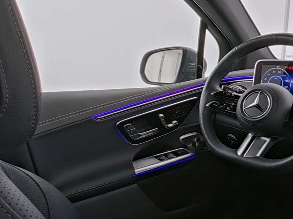 Mercedes-Benz EQE SUV - Imagem 10