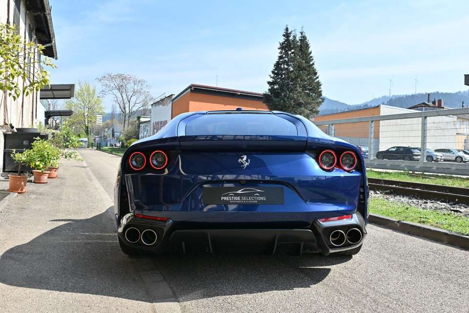 Ferrari 812 - Imagem 10