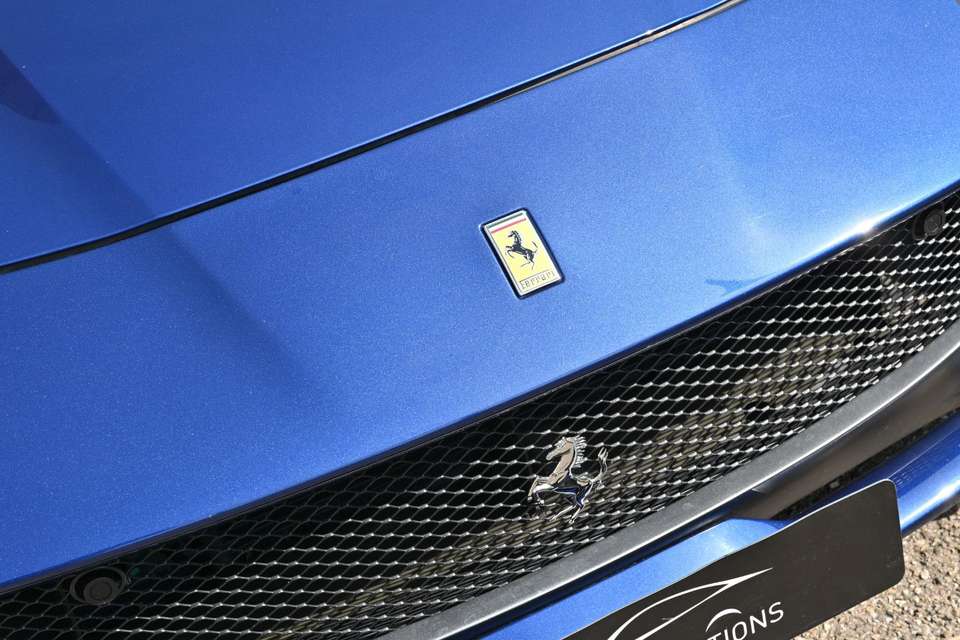 Ferrari 812 - Imagem 12