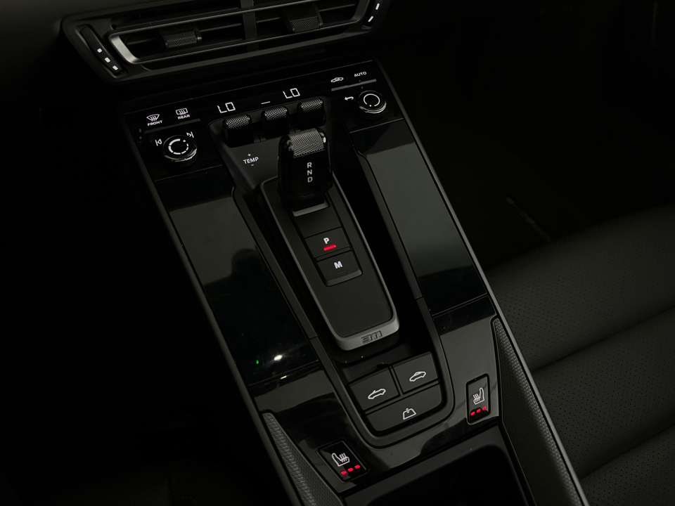 Porsche 992 - Imagem 17