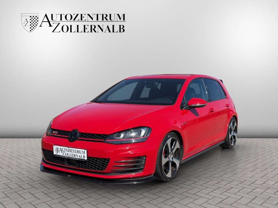 Volkswagen Golf - Imagem 1