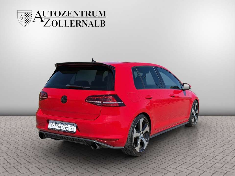 Volkswagen Golf - Imagem 6