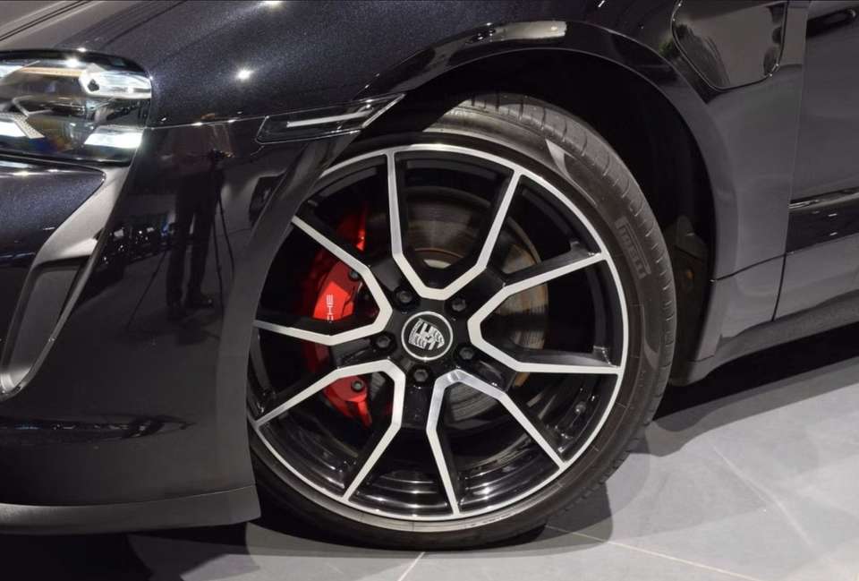 Porsche Taycan - Imagem 7