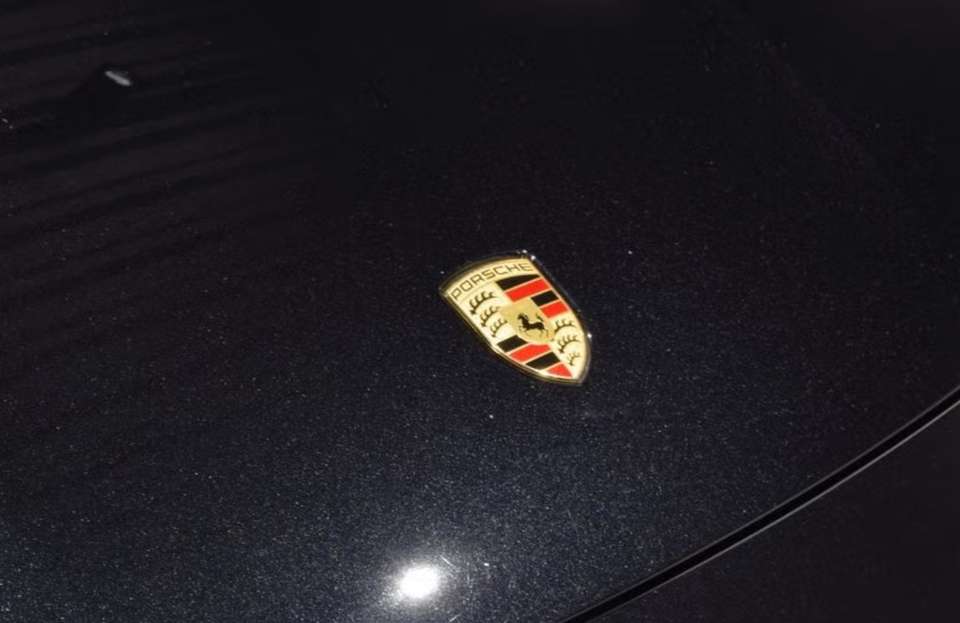 Porsche Taycan - Imagem 9