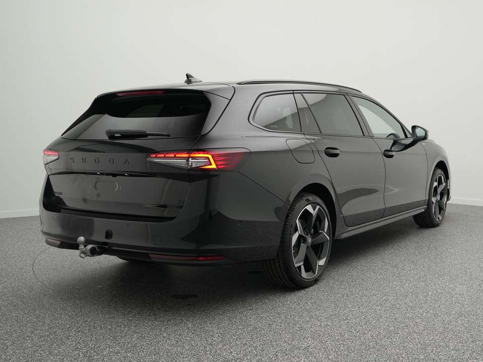 Skoda Superb - Imagem 2
