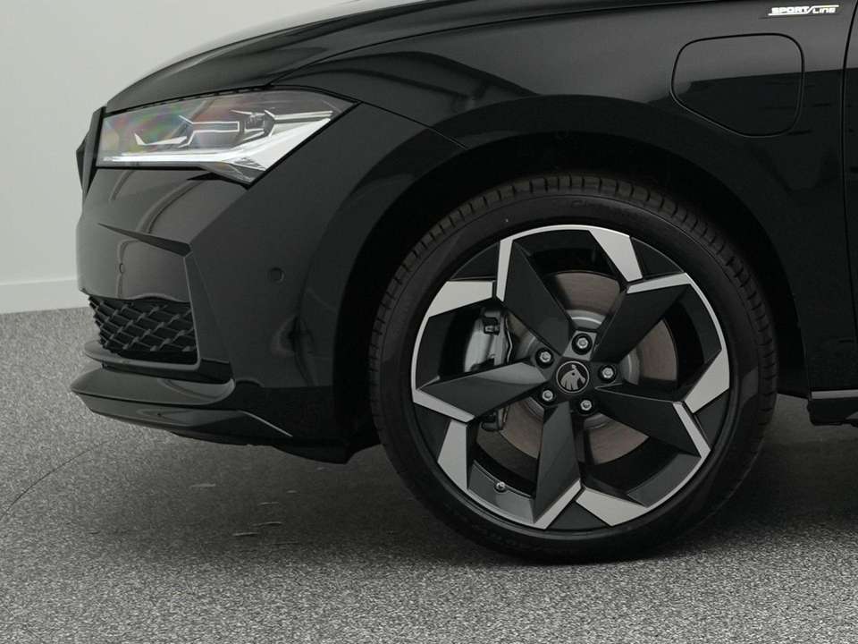 Skoda Superb - Imagem 6