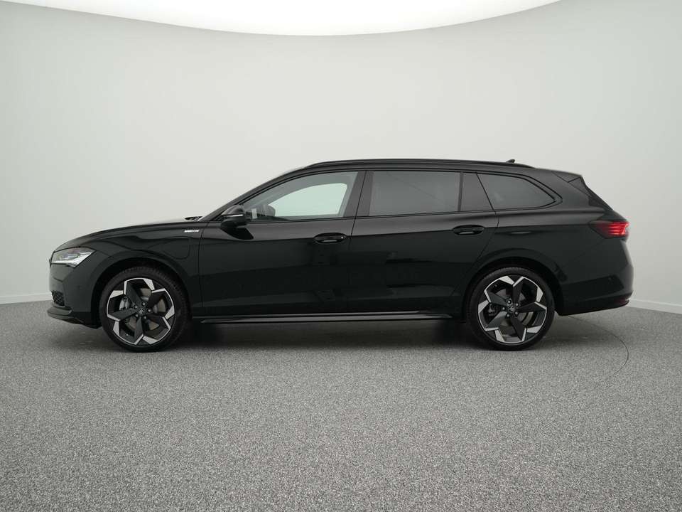 Skoda Superb - Imagem 11