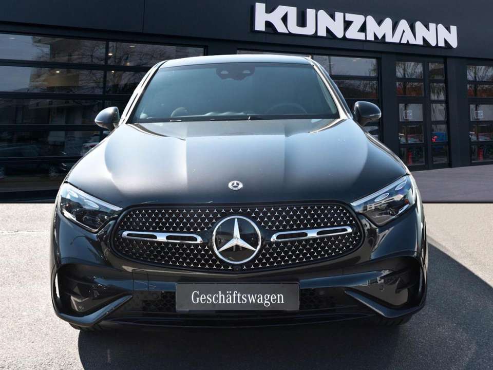 Mercedes-Benz GLC 300 - Imagem 2