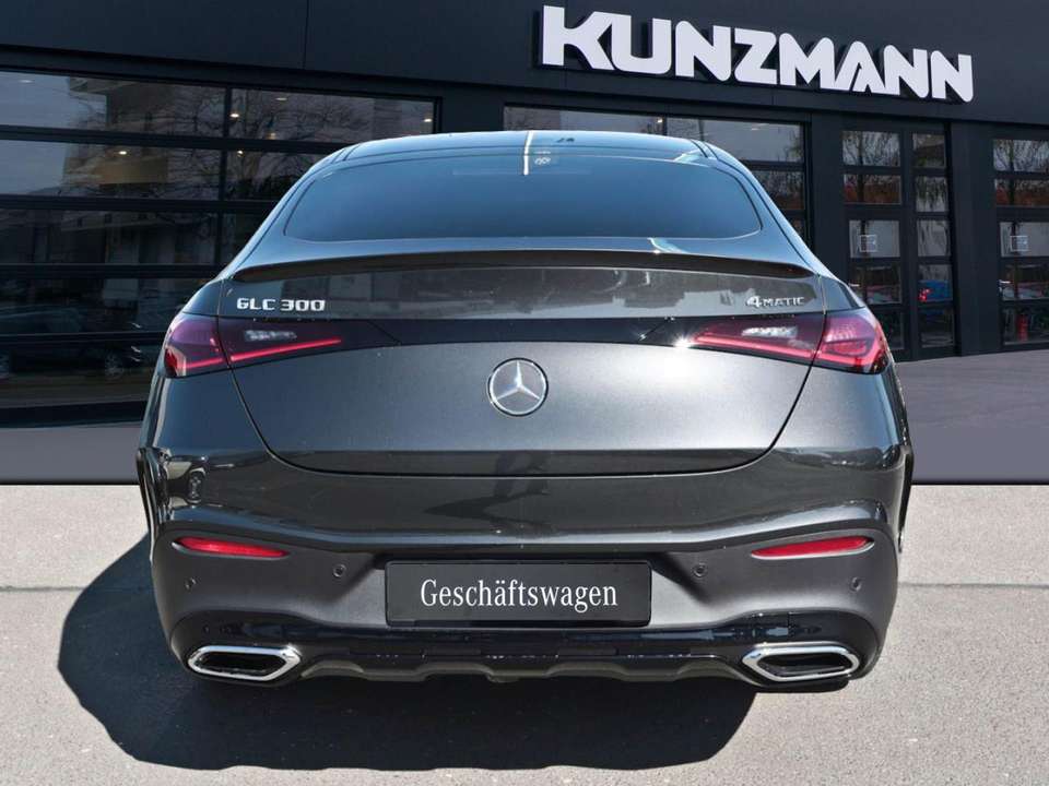 Mercedes-Benz GLC 300 - Imagem 4