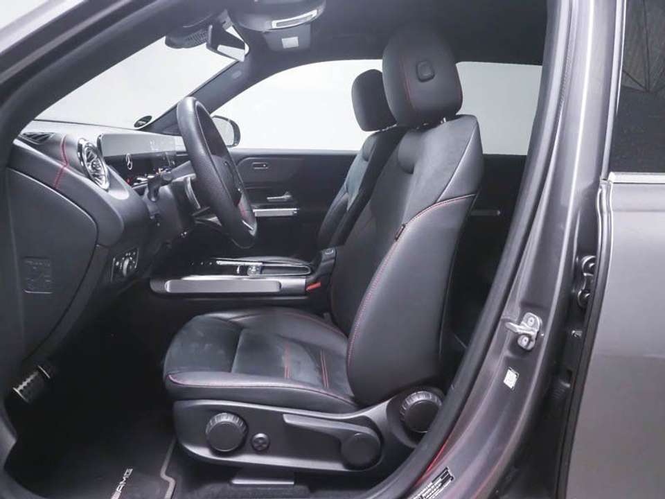 Mercedes-Benz EQB 350 - Imagem 6