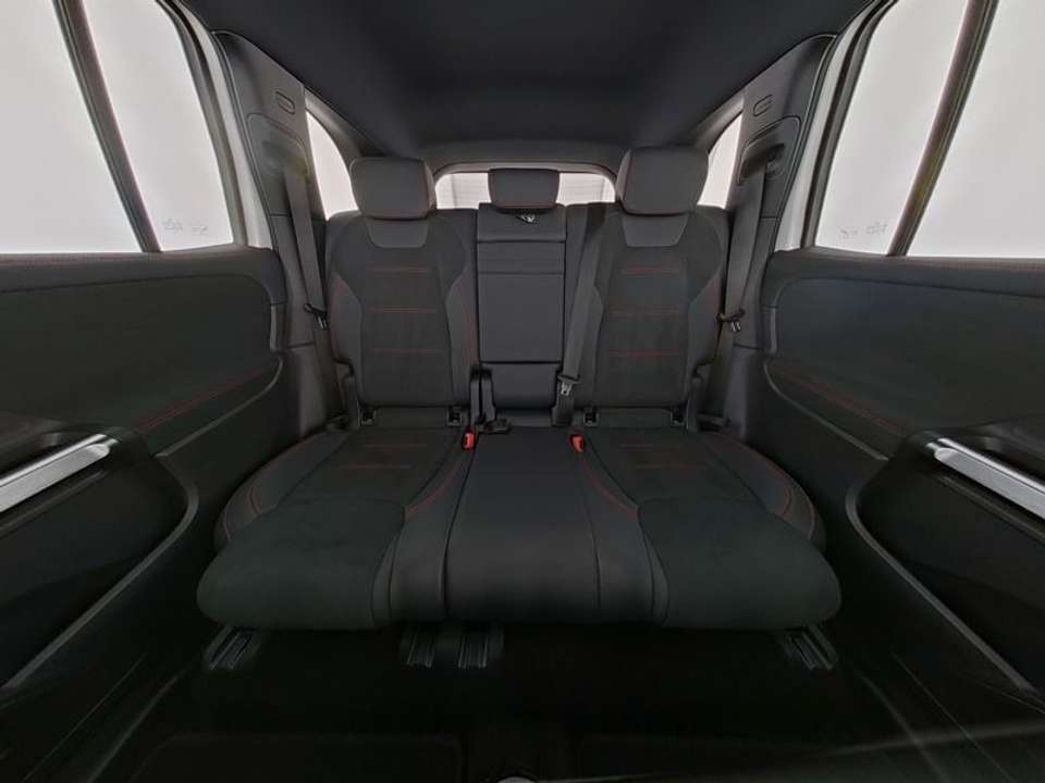 Mercedes-Benz EQB 350 - Imagem 8