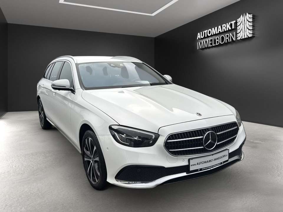 Mercedes-Benz E 300 - Imagem 2