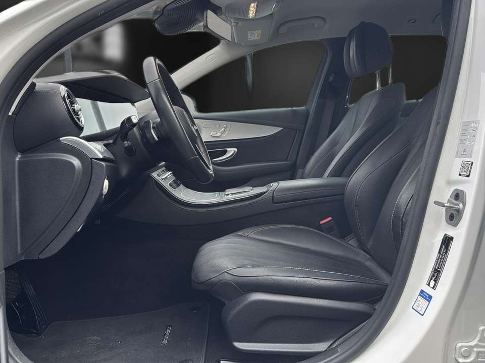 Mercedes-Benz E 300 - Imagem 12