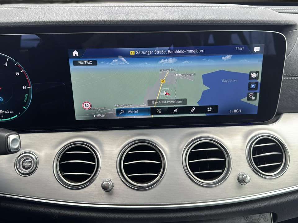 Mercedes-Benz E 300 - Imagem 14