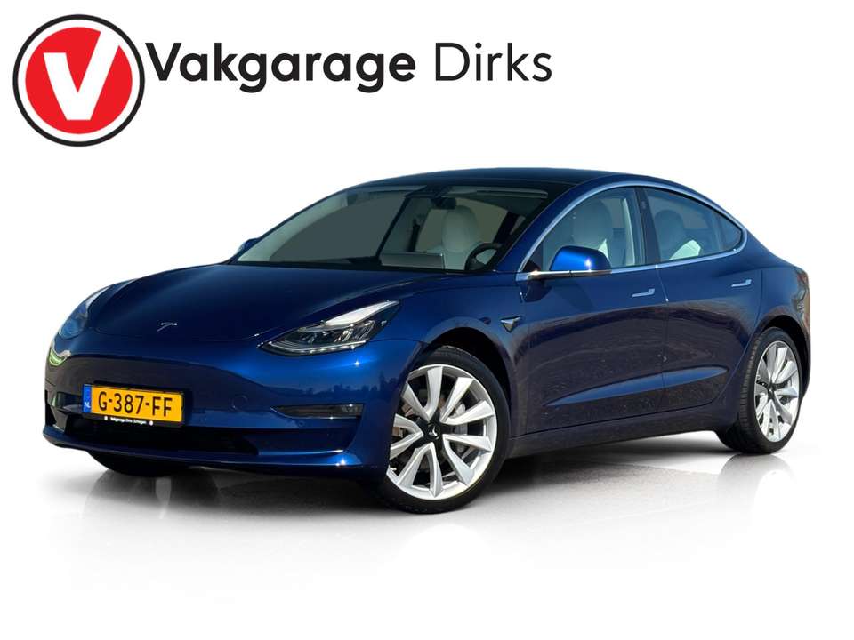 Tesla Model 3 - Imagem 1