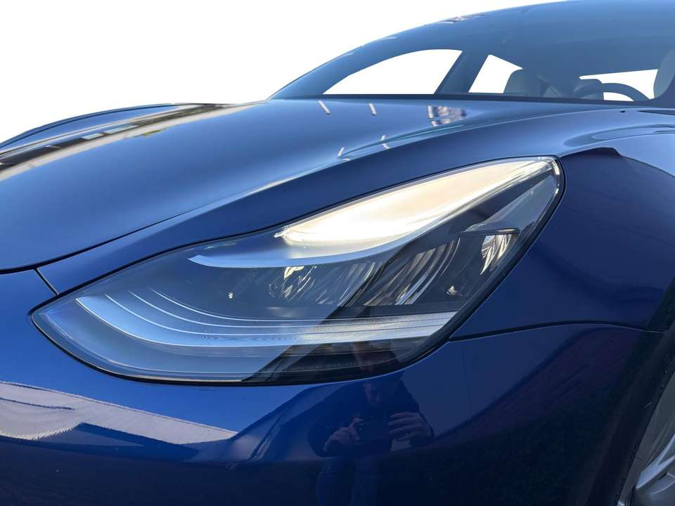 Tesla Model 3 - Imagem 5