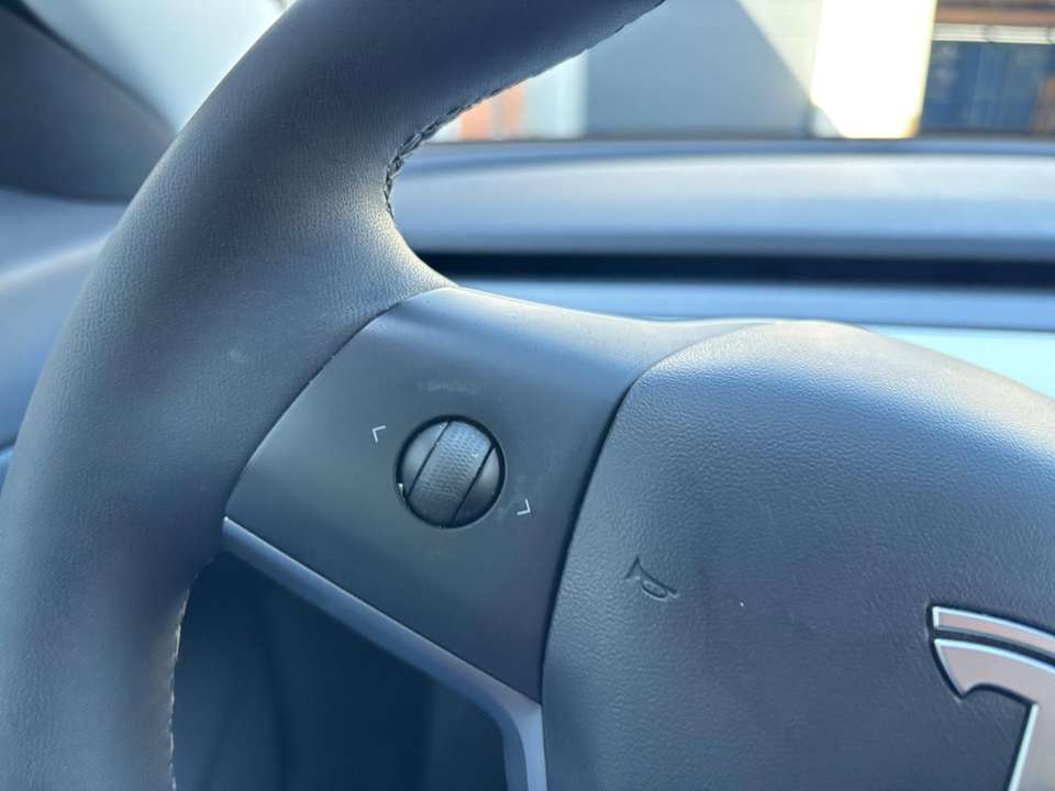 Tesla Model 3 - Imagem 20