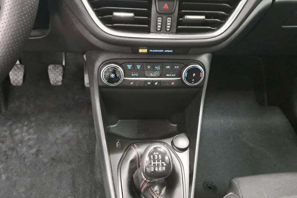 Ford Fiesta - Imagem 8