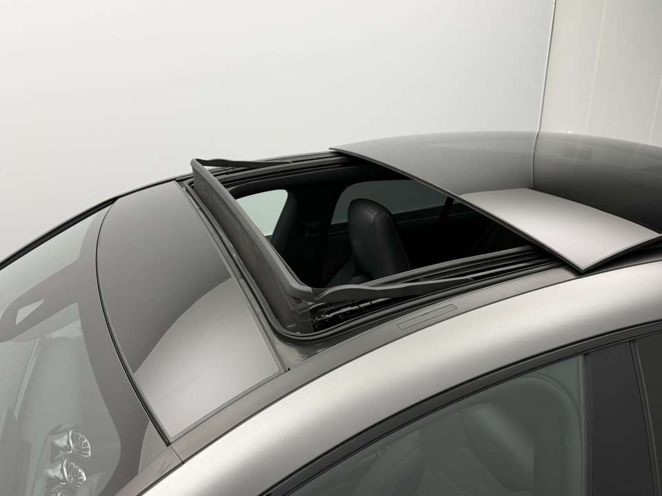 Mercedes-Benz CLA 180 - Imagem 3